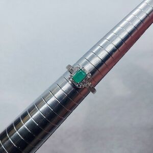 .7ct AAA Emerald "Traditional Cut" Ring In Sterling Silver